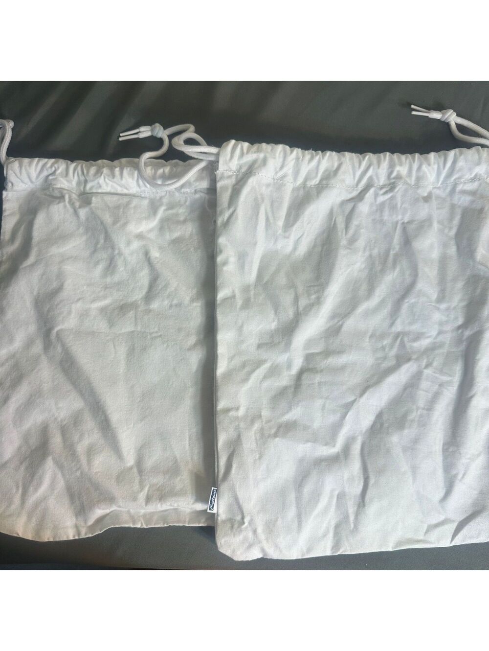 2 Vans Customs Drawstring Bag - Picture 2 of 11